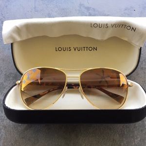 LV Conspiration Pilote Aviator Sunglasses Gold
